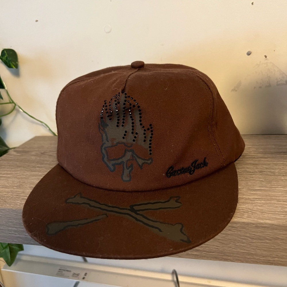 Travis Scott hat